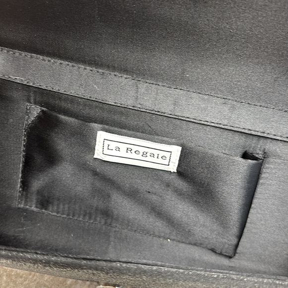 La Regale Black Metallic Shimmer Gathered Satin Clutch Formal Evening Bag - Picture 13 of 15